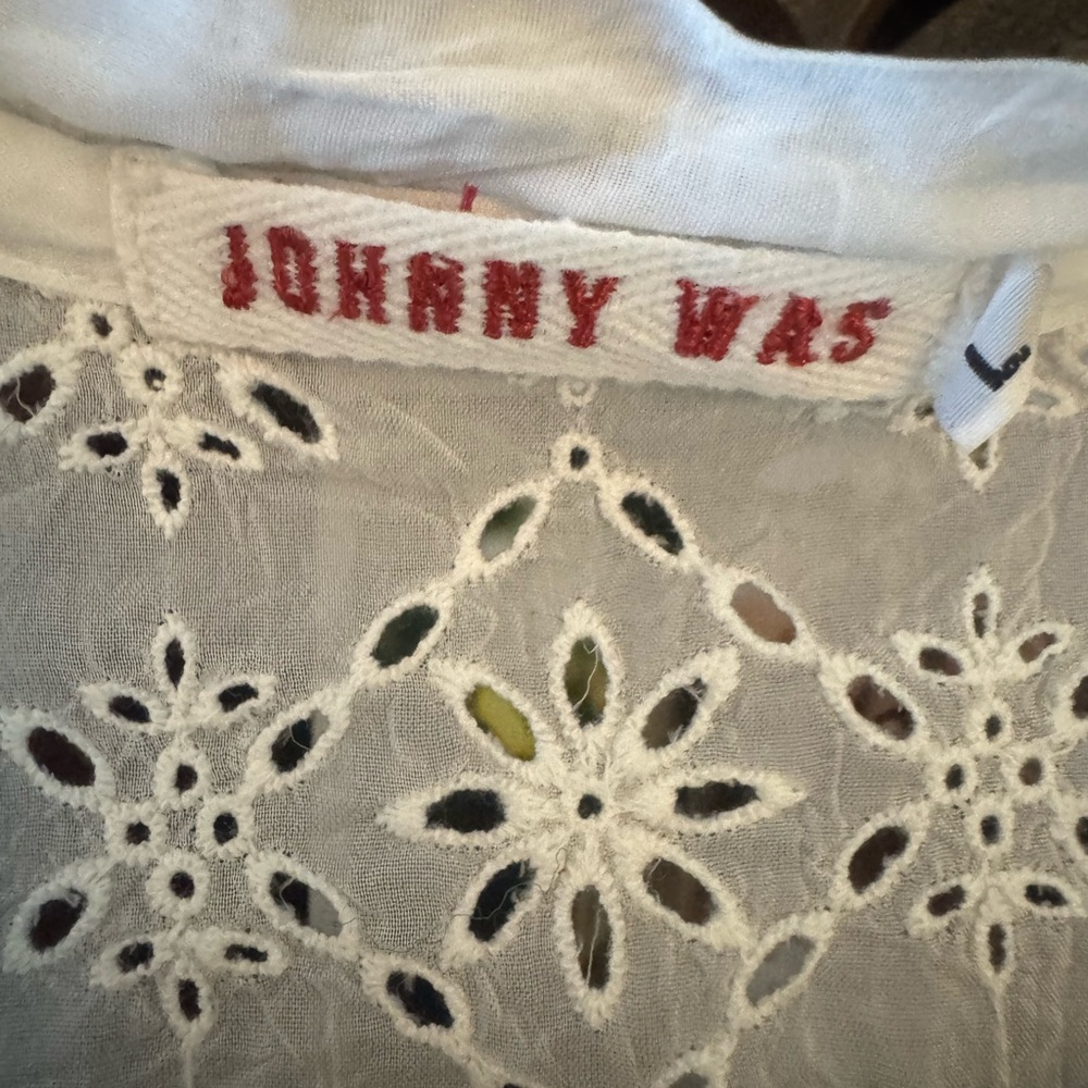 SOLD!!! Johnny Was White Lace Blouse - Picture 4 of 4